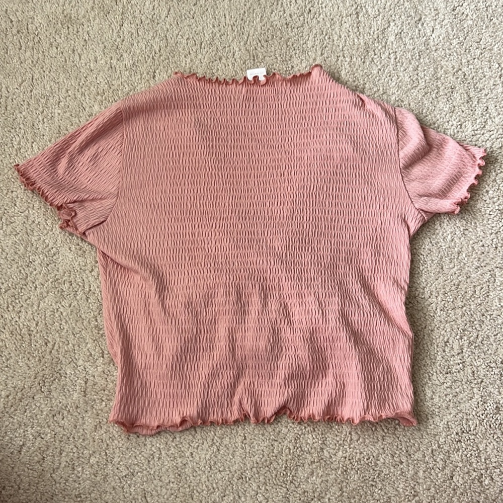ALTER'D STATE Coral Cropped Blouse Women’s Medium - Picture 2 of 3